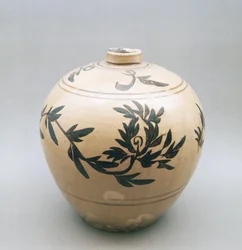 Buff glazed bottle, Sung Dynasty, 960-1279
